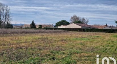 Land of 1,198 m² in Castelsarrasin (82100)