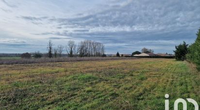 Land of 1,198 m² in Castelsarrasin (82100)