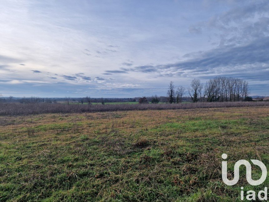 Land of 1,148 m² in Castelsarrasin (82100)