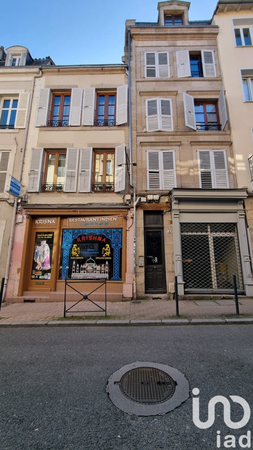 Building in Limoges (87000) of 323 m²