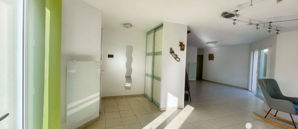 House 5 rooms of 132 m² in La Jarrie (17220)