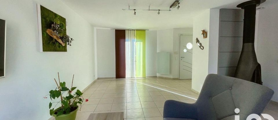 House 5 rooms of 132 m² in La Jarrie (17220)