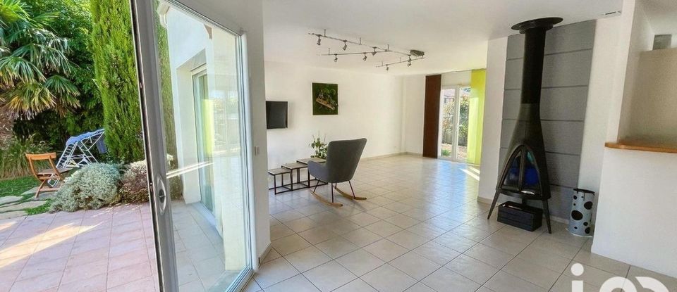 House 5 rooms of 132 m² in La Jarrie (17220)