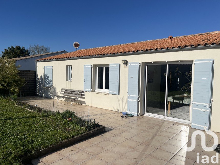 House 6 rooms of 140 m² in La Rochelle (17000)