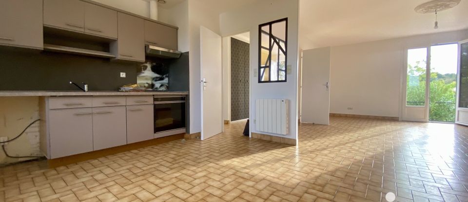 Maison traditionnelle 4 pièces de 130 m² à Meursac (17120)