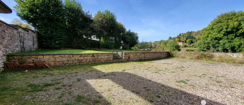 Apartment 3 rooms of 74 m² in Saint-Bonnet-le-Château (42380)