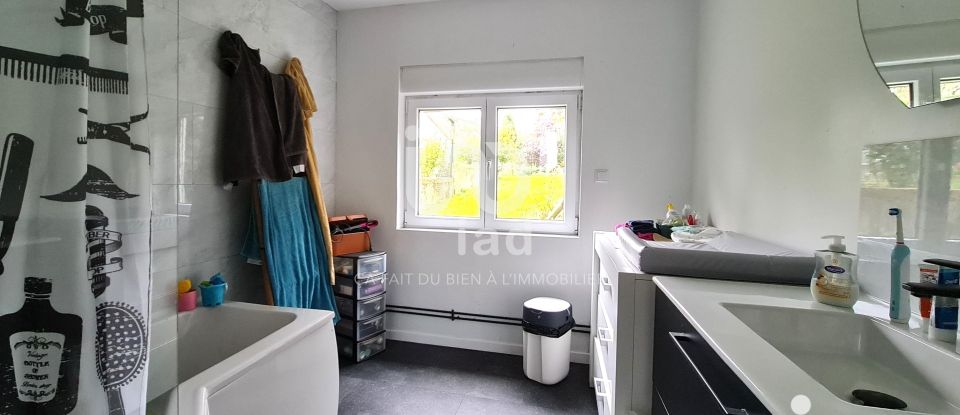 Village house 4 rooms of 95 m² in Arquèves (80560)