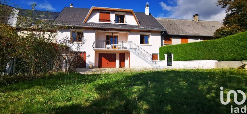 House 9 rooms of 145 m² in Saint-Honoré (38350)