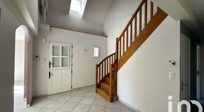 Traditional house 6 rooms of 213 m² in Saint-Cyr-sur-Loire (37540)