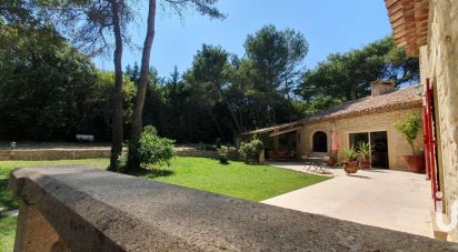 Bastide 6 rooms of 282 m² in Rognes (13840)