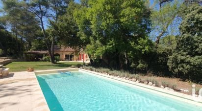 Bastide 6 rooms of 282 m² in Rognes (13840)