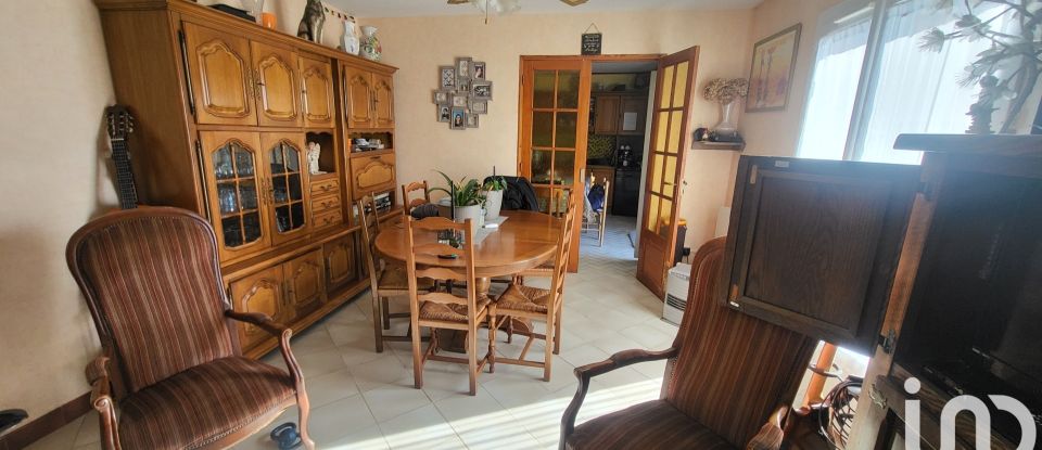 House 4 rooms of 83 m² in Voulx (77940)