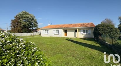 Maison 6 pièces de 137 m² à Roullet-Saint-Estèphe (16440)