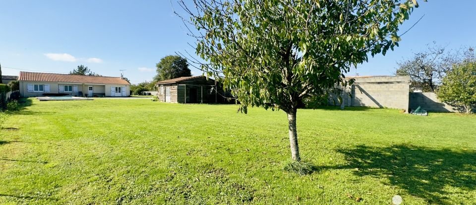 Maison 6 pièces de 137 m² à Roullet-Saint-Estèphe (16440)