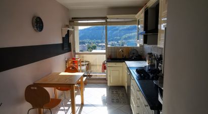 Apartment 3 rooms of 71 m² in Sassenage (38360)