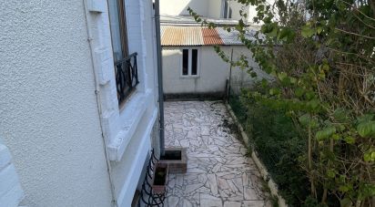 House 5 rooms of 98 m² in Les Pavillons-sous-Bois (93320)