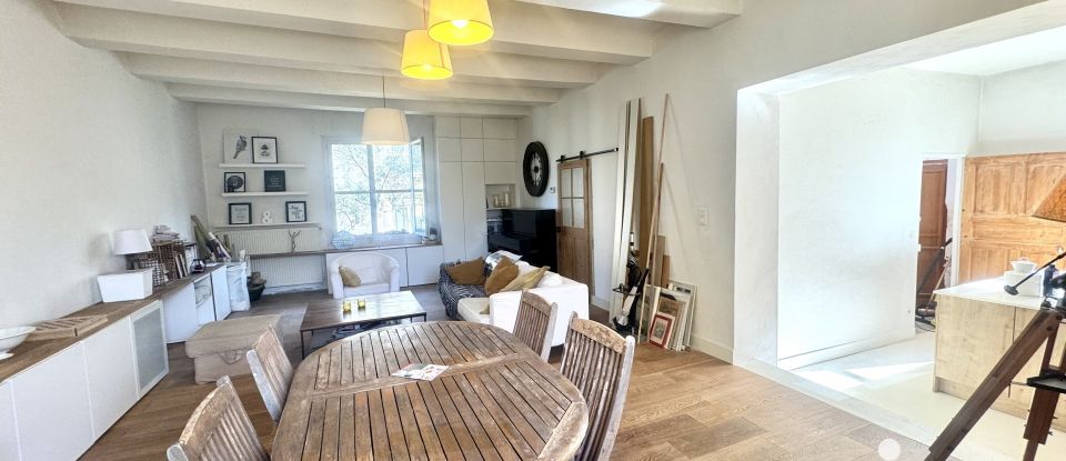 Maison 6 pièces de 140 m² à Avignon (84000)