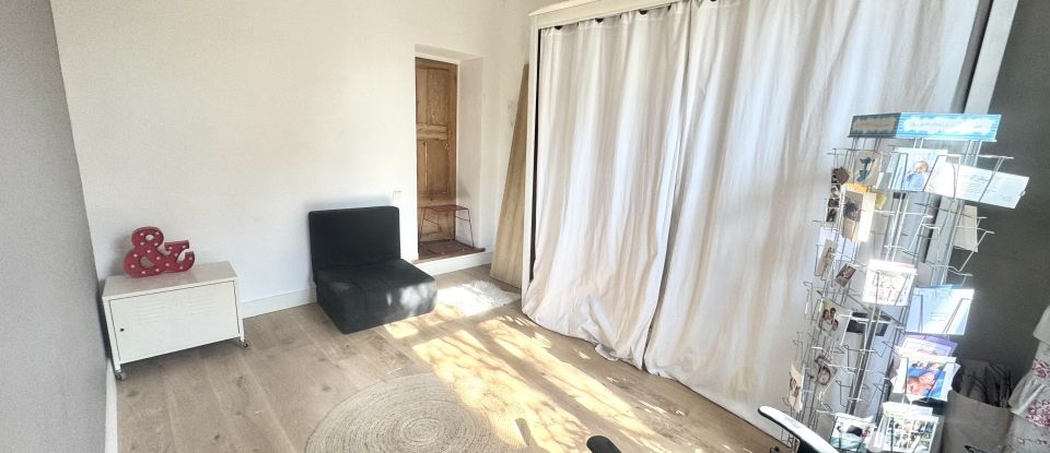 Maison 6 pièces de 140 m² à Avignon (84000)