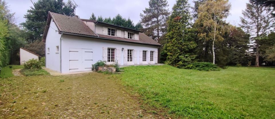 House 5 rooms of 133 m² in Saint-Martin-des-Champs (89170)