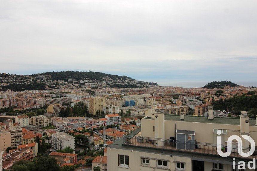 Appartement 4 pièces de 65 m² à Nice (06000)