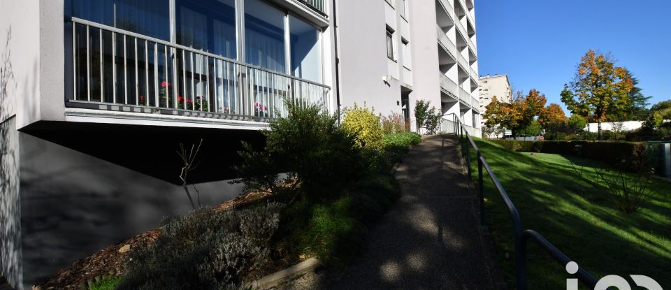 Apartment 2 rooms of 45 m² in Limoges (87000)