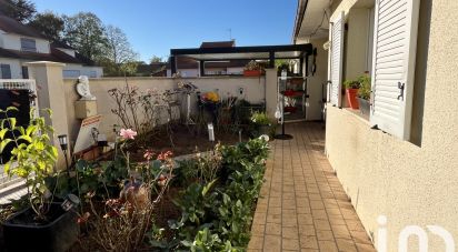 House 5 rooms of 127 m² in Naintré (86530)