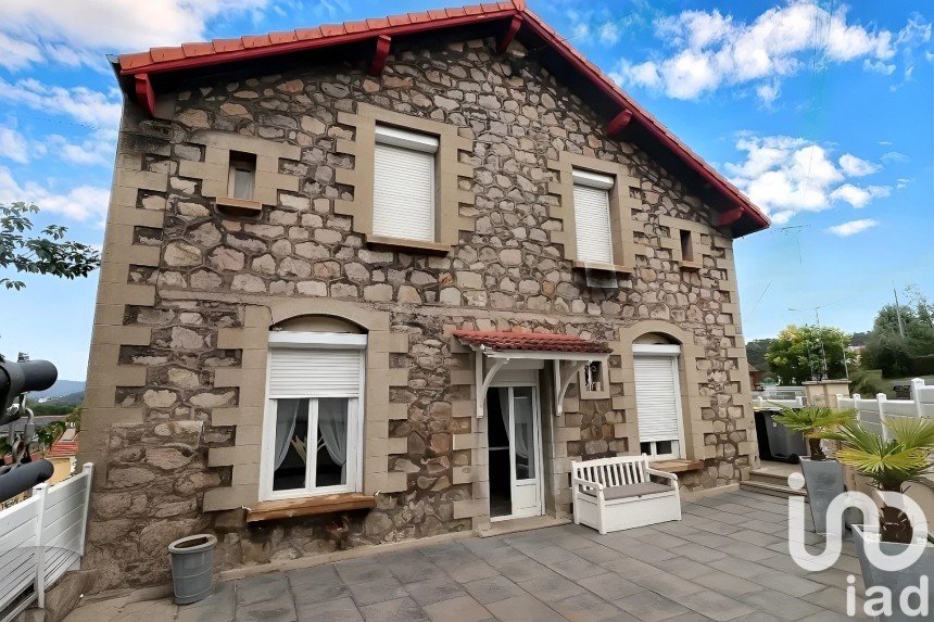 Maison traditionnelle 5 pièces de 90 m² à Le Chambon-Feugerolles (42500)