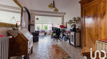 House 5 rooms of 95 m² in La Roche-sur-Yon (85000)