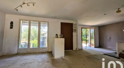 Traditional house 5 rooms of 96 m² in Saint-Louis-de-Montferrand (33440)