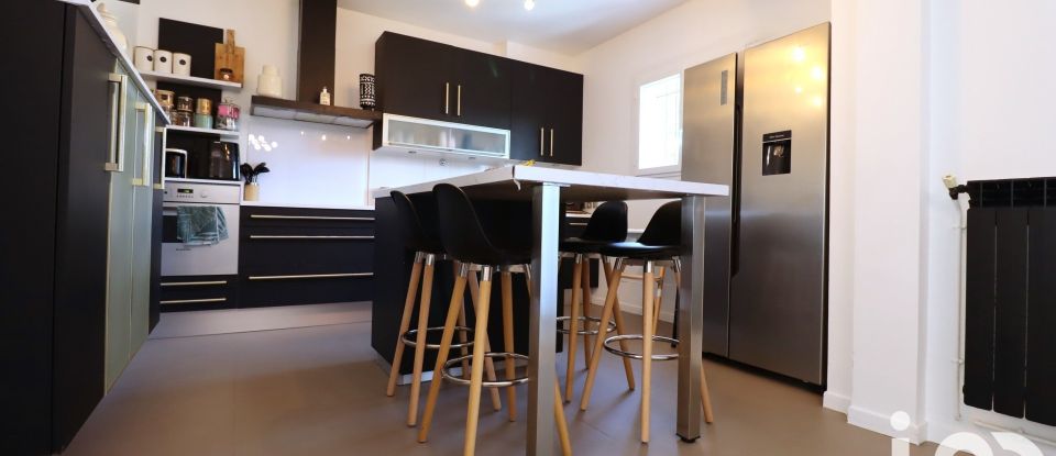 Maison 7 pièces de 170 m² à Montfermeil (93370)