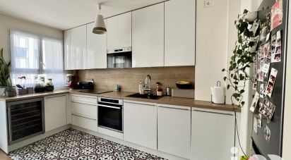 Apartment 3 rooms of 62 m² in Paris (75015)