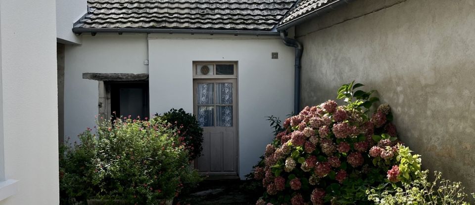 House 5 rooms of 122 m² in SENILLÉ (86100)