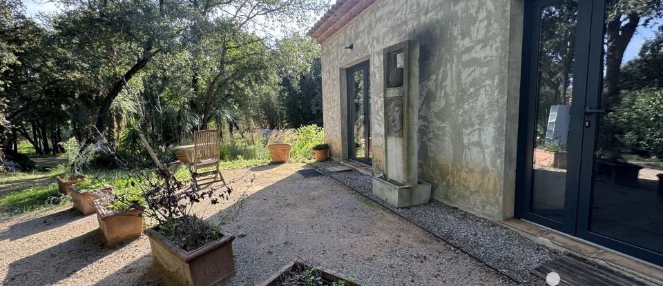 Maison 9 pièces de 350 m² à Grimaud (83310)