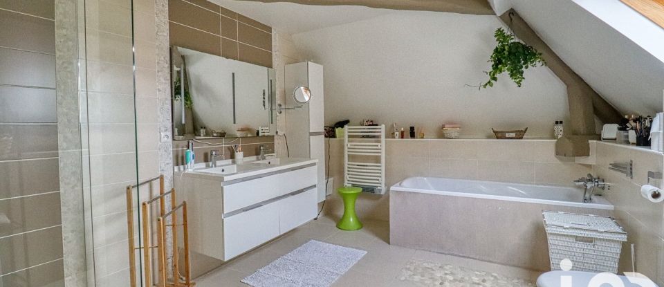 Maison 7 pièces de 243 m² à Gisors (27140)