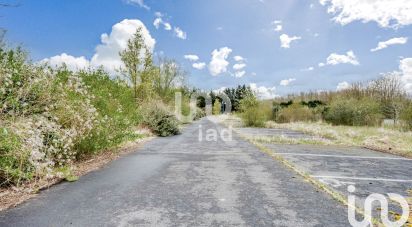 Terrain de 13 895 m² à Isles-les-Meldeuses (77440)