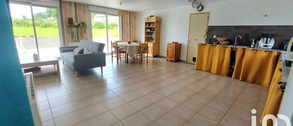 Pavilion 4 rooms of 83 m² in Colomby (50700)