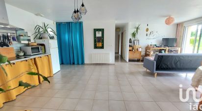 Pavilion 4 rooms of 83 m² in Colomby (50700)