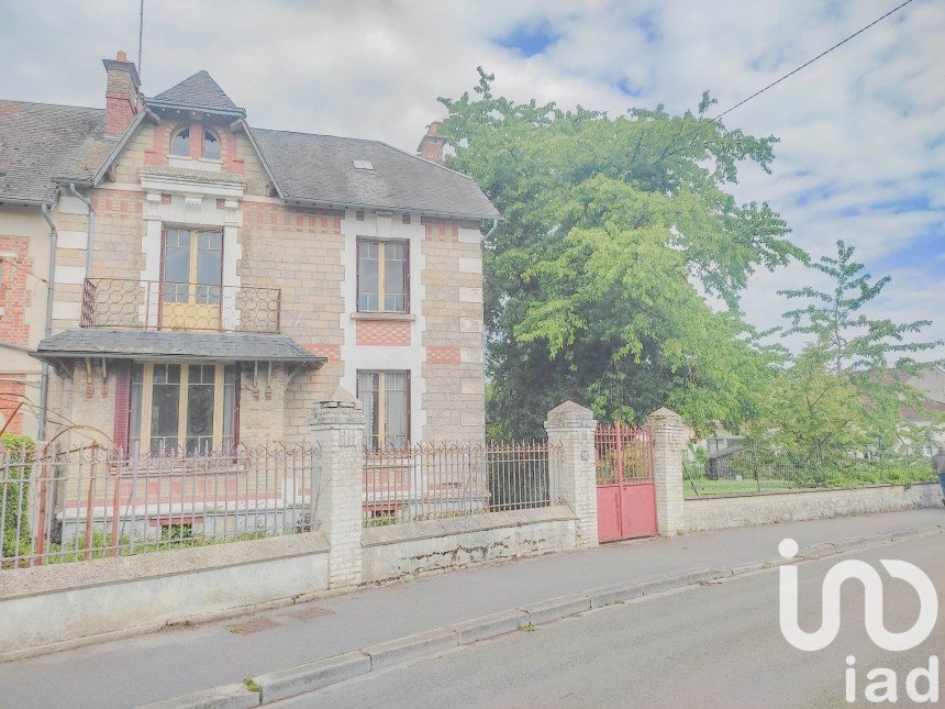 Maison traditionnelle 6 pièces de 117 m² à Soissons (02200)