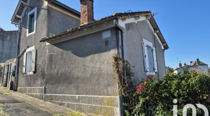 Townhouse 3 rooms of 72 m² in Parthenay (79200)