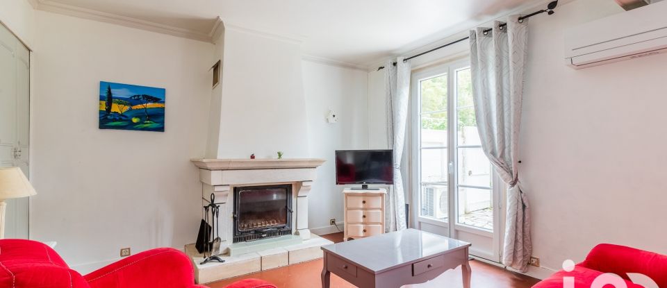 Maison traditionnelle 4 pièces de 120 m² à Vert-Saint-Denis (77240)