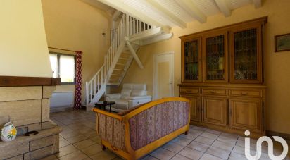 Traditional house 6 rooms of 122 m² in Saint-Gence (87510)