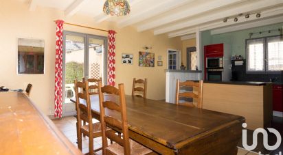 Traditional house 6 rooms of 122 m² in Saint-Gence (87510)