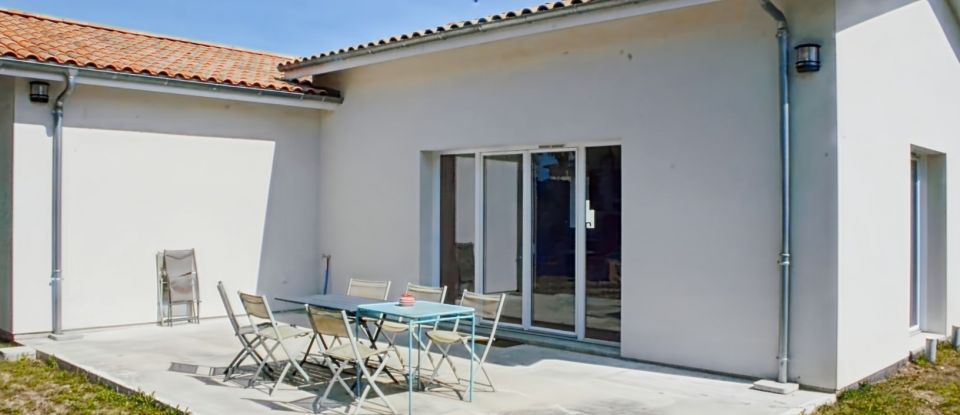 House 4 rooms of 93 m² in Le Haillan (33185)