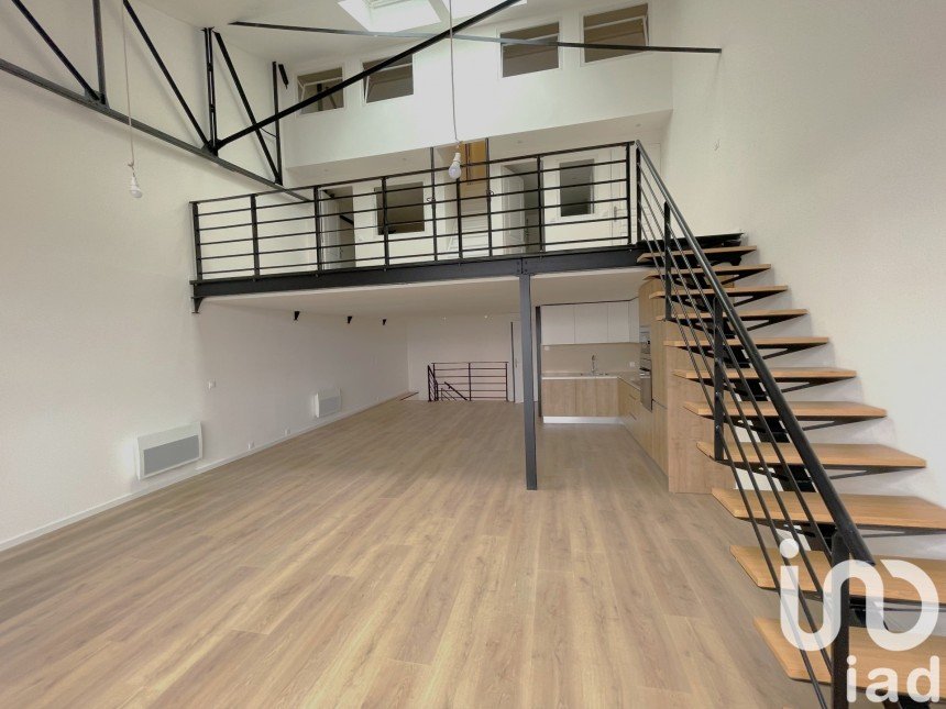 Loft 5 rooms of 175 m² in Lille (59260)