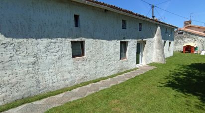 House 6 rooms of 108 m² in Vouhé (79310)