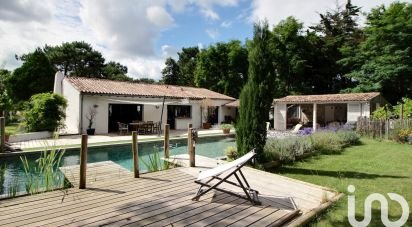 House 10 rooms of 218 m² in Rivedoux-Plage (17940)