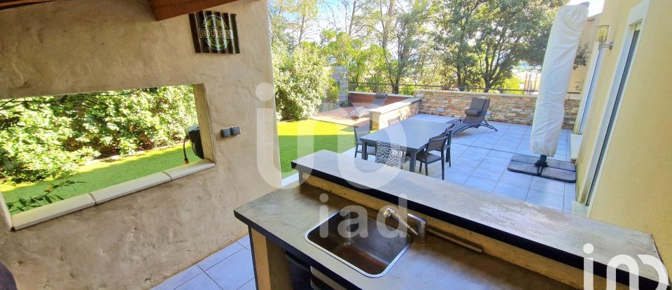 Maison 5 pièces de 107 m² à Nîmes (30900)