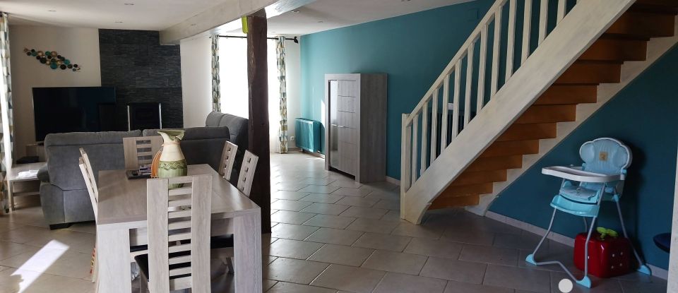 Country house 9 rooms of 197 m² in Sommières-du-Clain (86160)