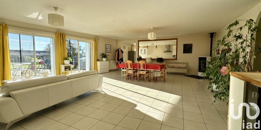 House 4 rooms of 152 m² in Cleyrac (33540)