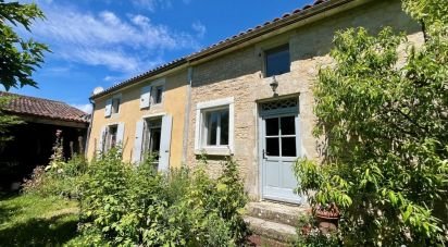 House 6 rooms of 268 m² in Cramchaban (17170)